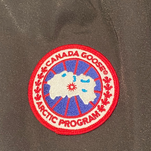 Canada Goose Women’s XS Jacket - Picture 4 of 6